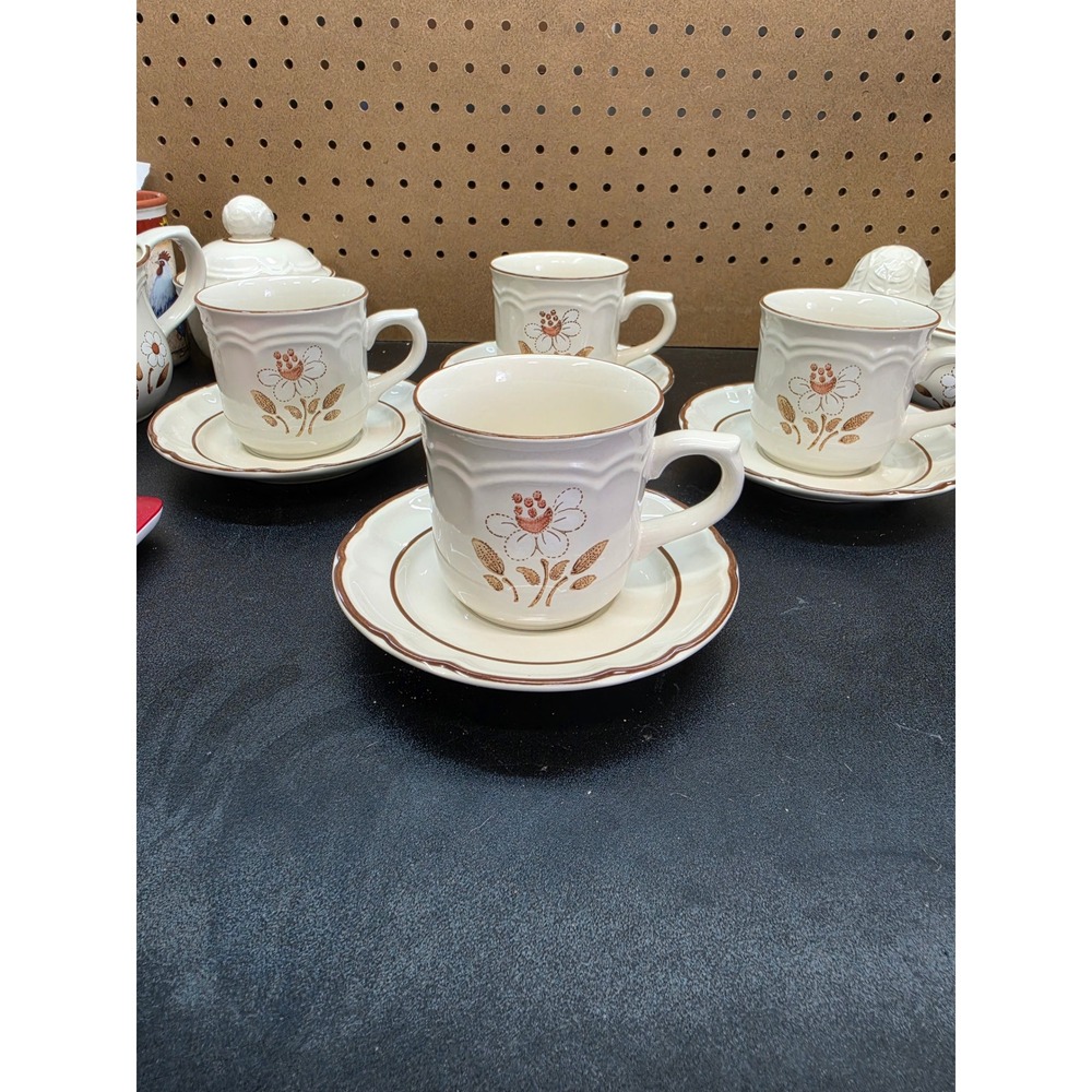 Cumberland Mayblossom Stoneware Tea Cups and Saucers Set of 4 Japan Vintage